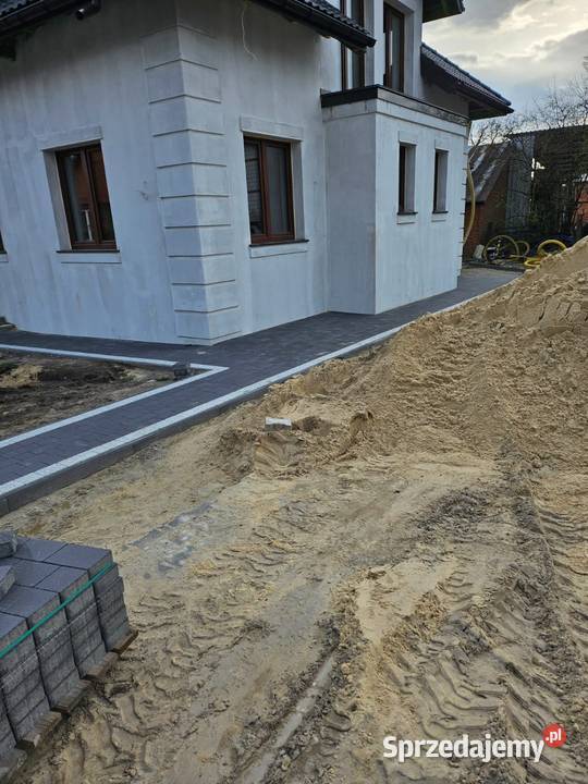 Usługi brukarskie układanie kostki brukowej Bychawa usługi budowlane