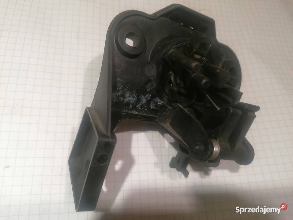 zamek klapy bagażnika Citroen Saxo 3D 5D Rok produkcji 2002 Piotrków Trybunalski