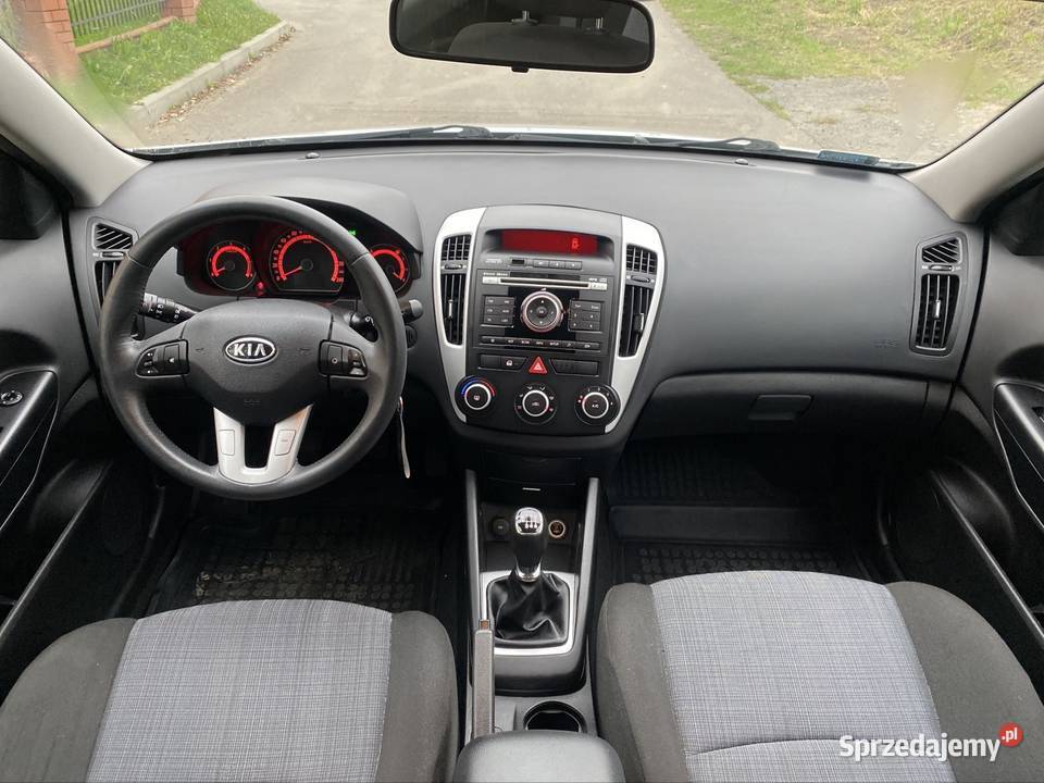 KIA CEED 2010 r 16 diesel nowy samochód klima Cee'd