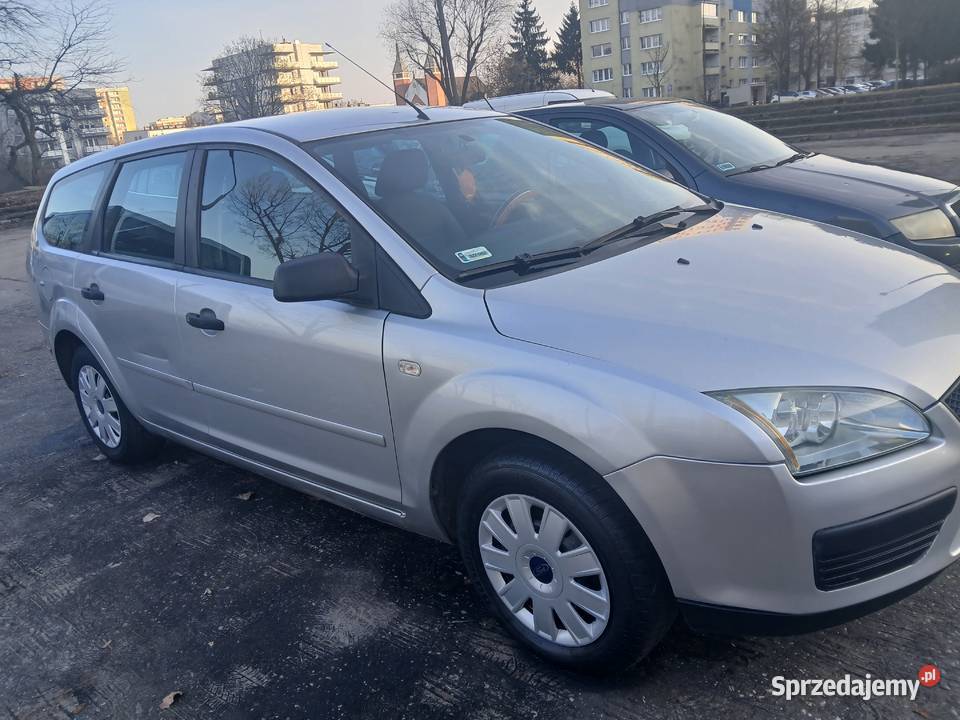 Ford focus 200616 benzyna klima dziala polski 100KM