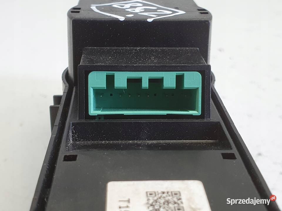 Volvo XC60 II PANEL STEROWANIA RADIEM RZEŁĄCZNIK osobowe Komputery lubelskie Chełm