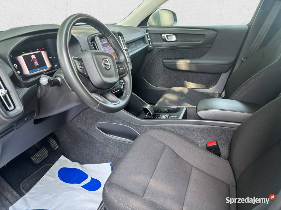 Volvo XC 40 B3 Essential Z Polskiego Salonu automatyczna mazowieckie Warszawa