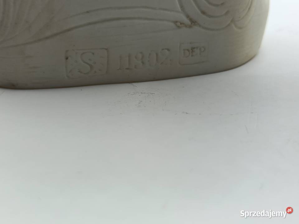 Figurka para wazonów chłopak i dziewczyna Porcelana i szkło lubelskie Zamość