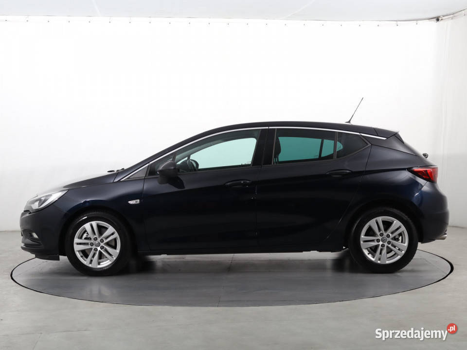 Opel Astra 16 T gniazdo USB