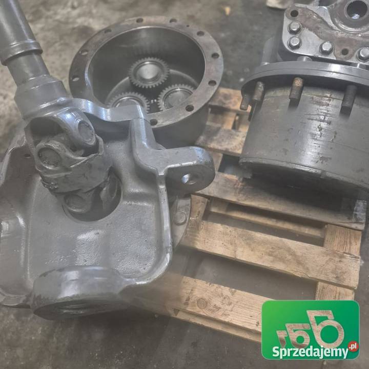 Zwolnica Zwrotnica Piasta Półoś 9700601267 Fendt wielkopolskie Wilkowo