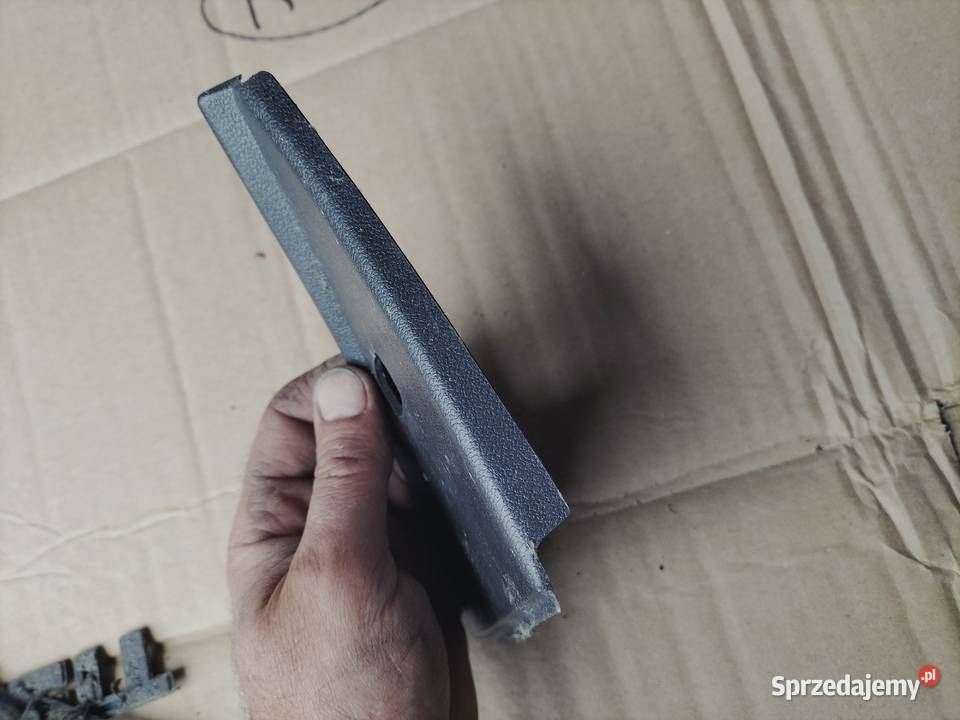 TRÓJKĄT OSŁONA LUSTERKA PRAWA 90186584 OPEL Kamień-Kolonia sprzedam