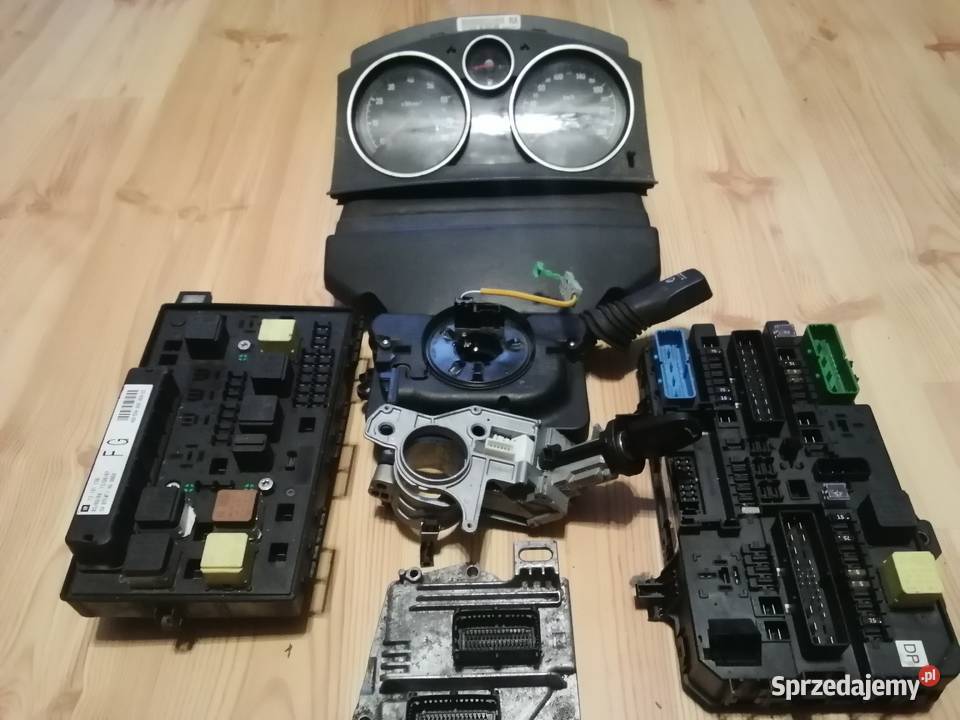 Zestaw startowy Opel Astra H Z16XEP z pin kodem Komputery