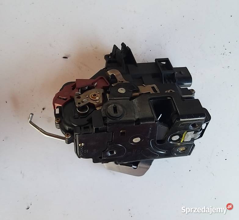 Zamek drzwi tył lewy 8e0839015c Audi Katowice
