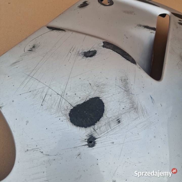 HONDA CBR 1100 XX 9607 OWIEWKA BOK BOCZEK OSŁONA Bieleń sprzedam