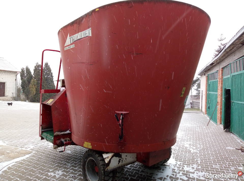 Wóz paszowy paszowóz trioliet solomix 1200 12m3 Pińczów