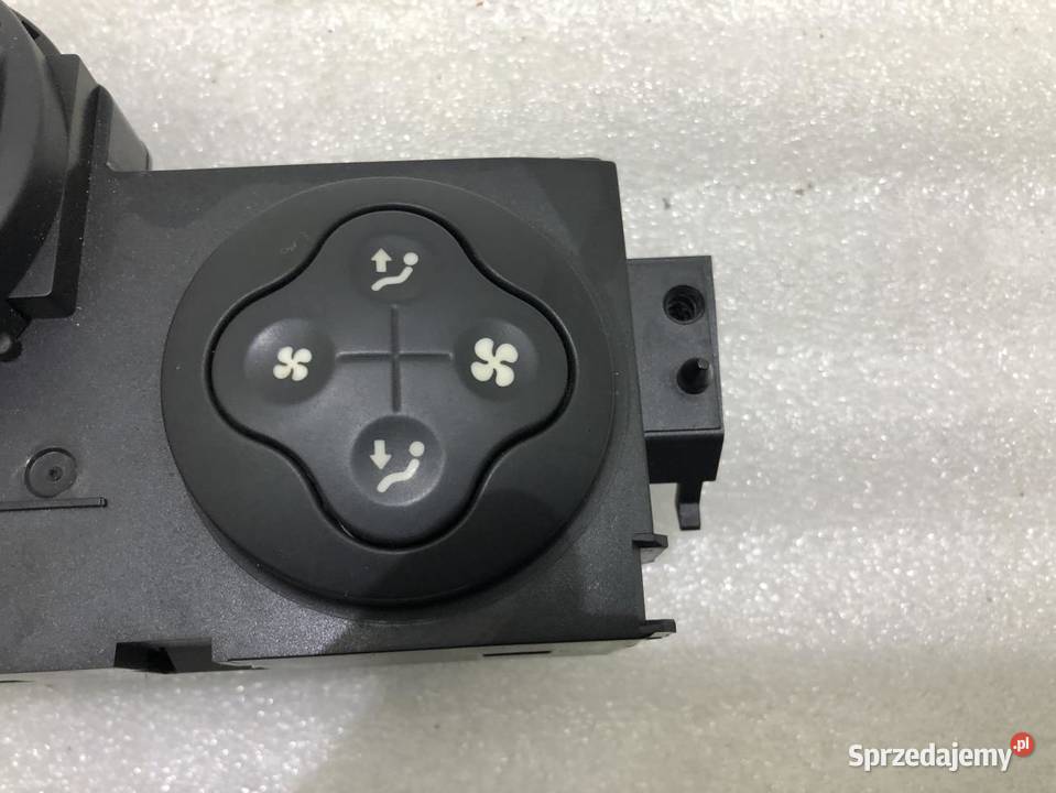 PANEL KLIMATYZACJI RENAULT MEGANE II 8200070752