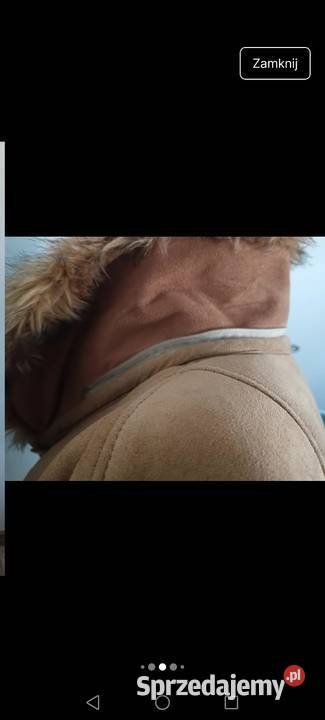 Płaszcz ocieplany kożuszkiem zapinany na guziki brązowy/beżowy