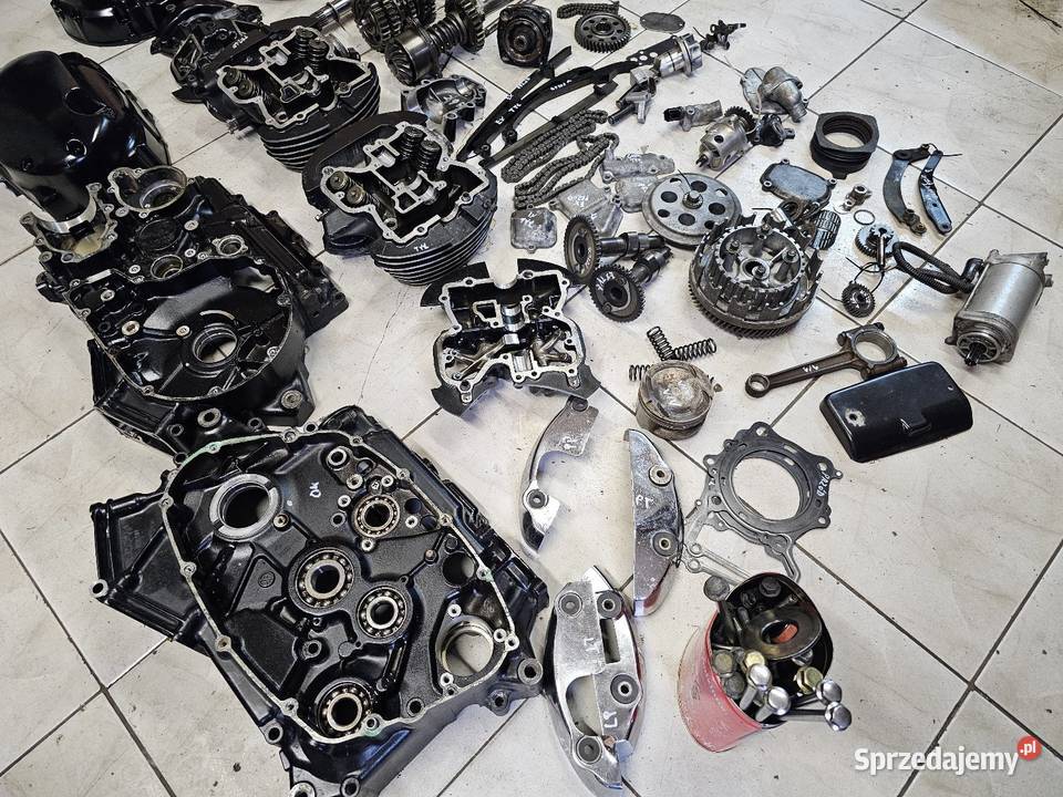 Suzuki VL 800 silnik części vl800 wałek kapa Jelenia Góra