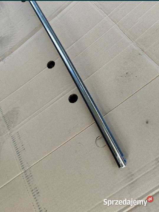 Listwa zgarniająca drzwi prawa zewnętrzna BMW Żory sprzedam