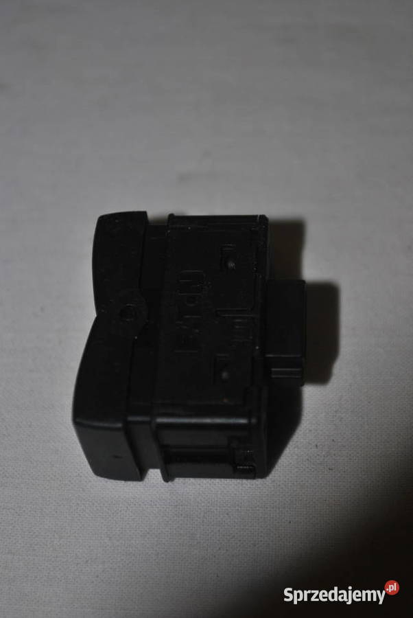 Przełącznik przyspieszonej regulacji fotela Poręba