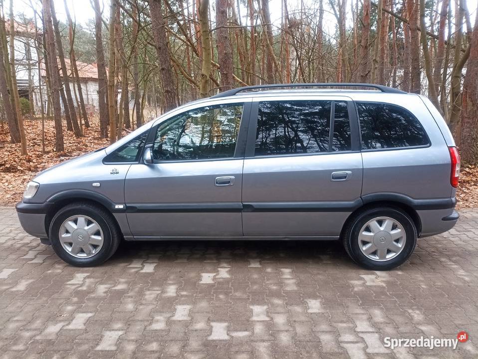 Opel Zafira Elegance 18 125 BenzGaz 7 osobowy aluminiowe felgi sprzedam
