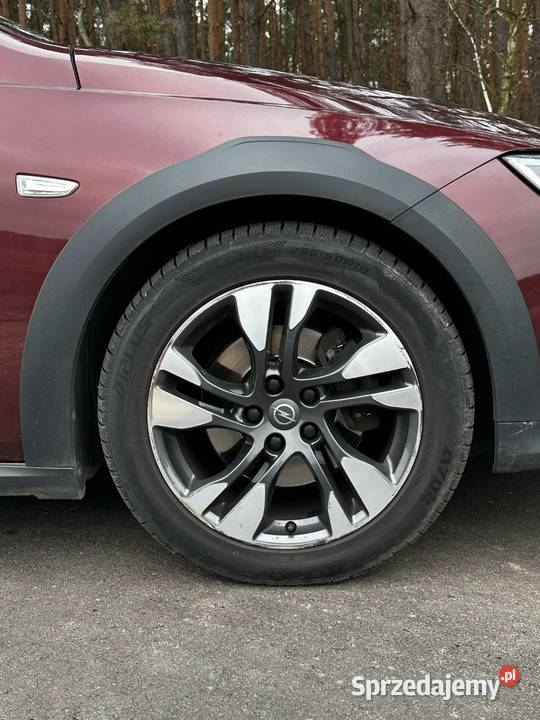 Opel Insignia Country Tourer 2018r 210 4x4 Super isofix Nowa Sól sprzedam