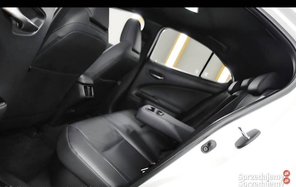 Lexus UX 250H Omotenashi Mark Levinson automatyczna Lublin