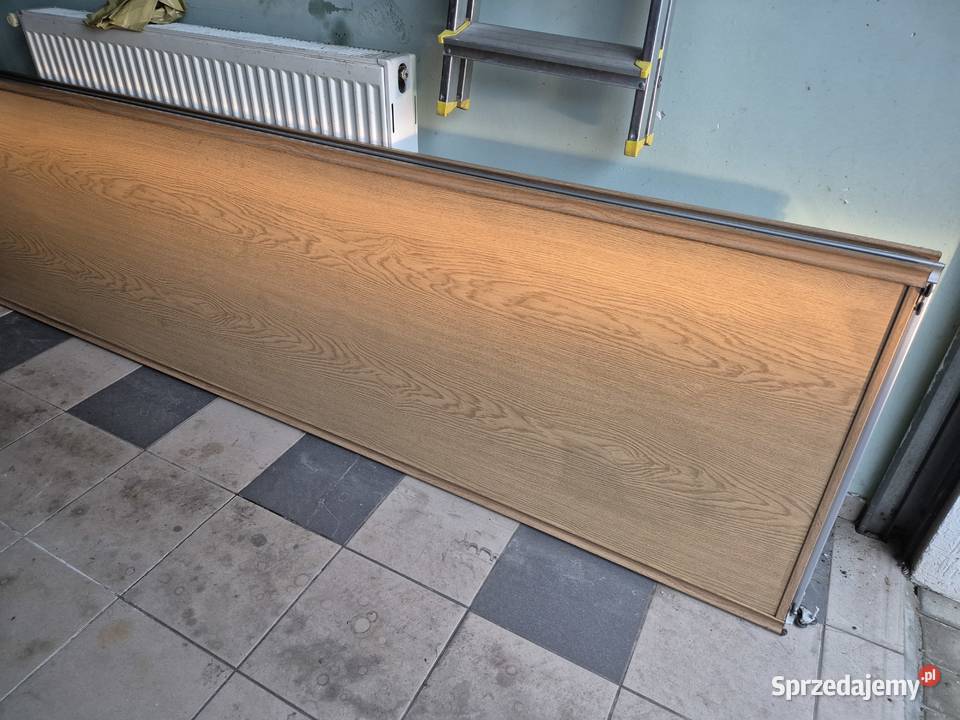 Sprzedam drzwi szafy w tym dwa lustra 70x272 lubuskie Baczyna