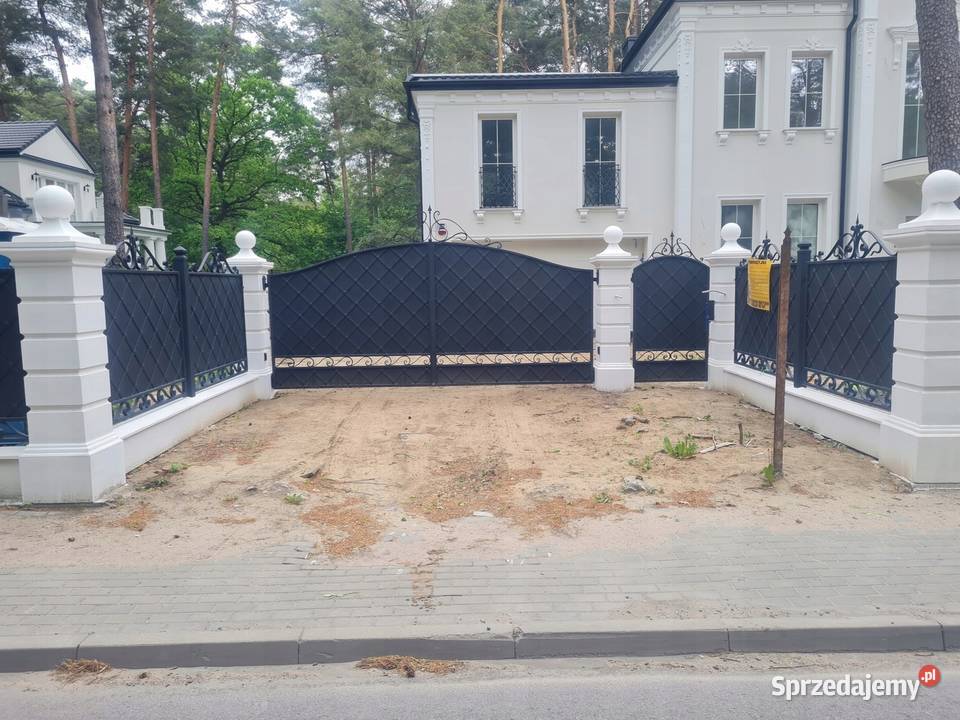 Stylowe Słupy Ogrodzeniowe Dworkowe Willa