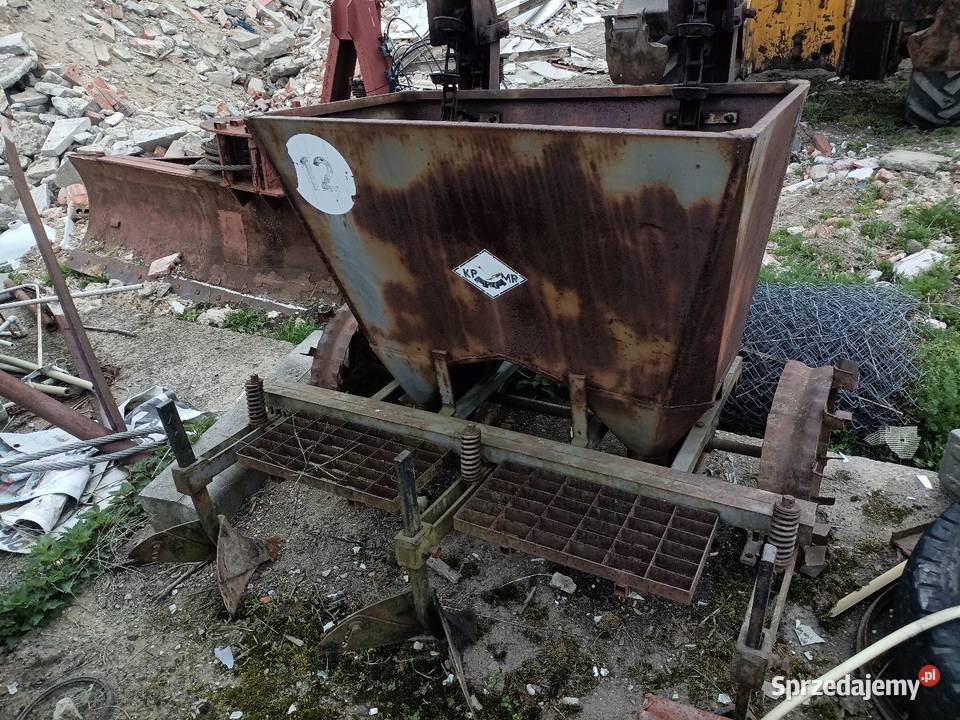Sadzarka do ziemniaków produkcji polskiej Międzybórz