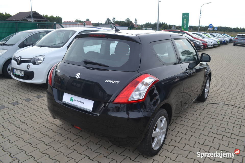 Suzuki Swift z Niemiec opłacony benzyna Suzuki Zgorzelec