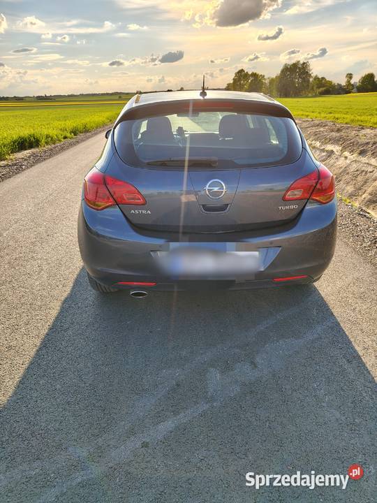 Opel Astra J 1 4 Turbo Rok produkcji 2010 Żachta