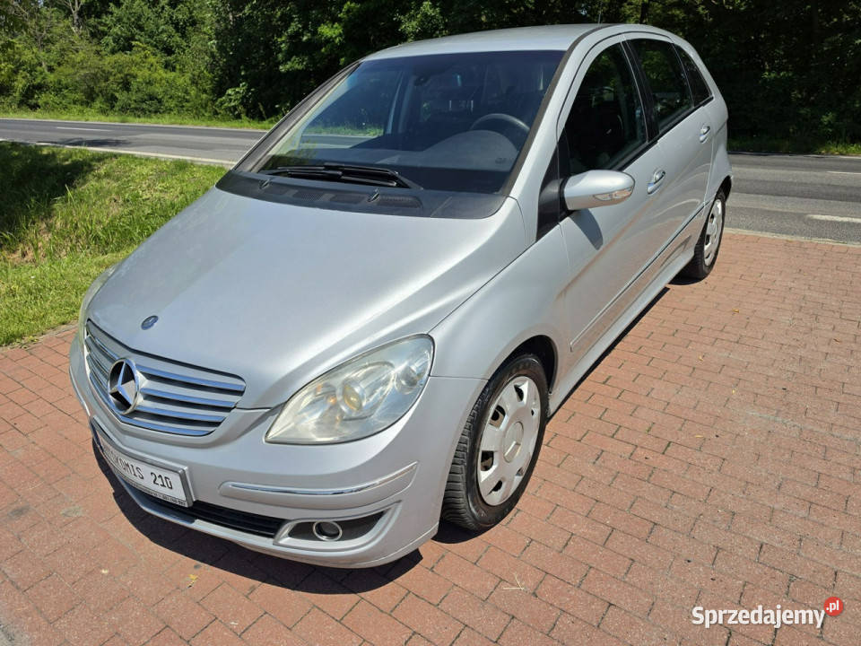 Mercedes B 180 Mercedes B180 20 diesel automat w światła przeciwmgielne Cielcza