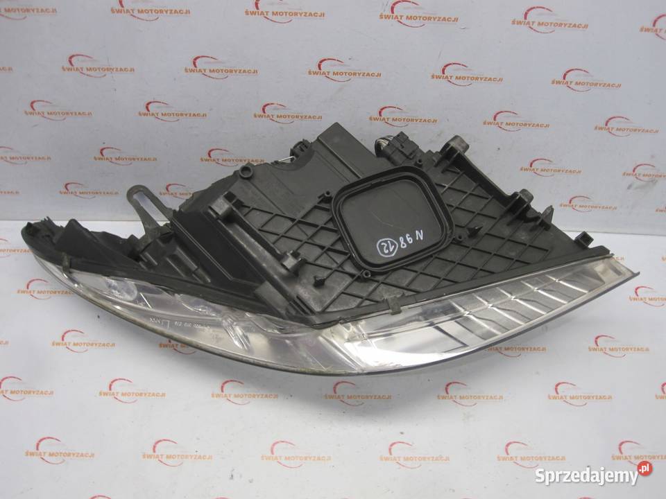 RENAULT MEGANE III CC 11r Lampa lewy przód Lampy przednie