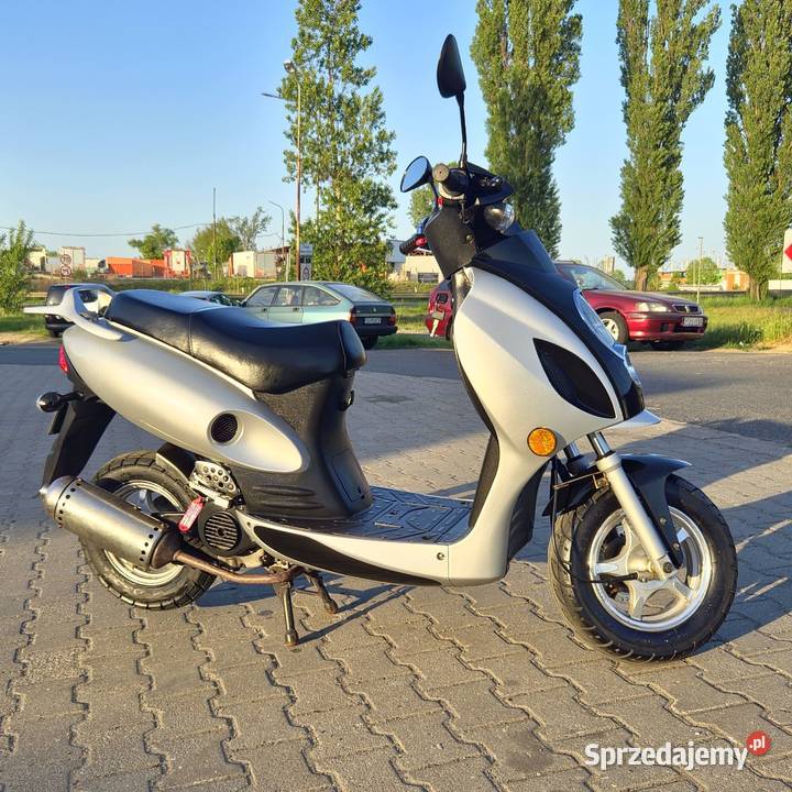 Skuter Zipp 50 czterosuwowy Lubin sprzedam