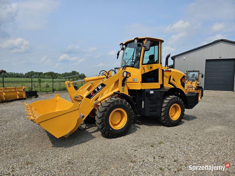 CTM 930 nowa ładowarka kołowa CTM 90 5000 Koparko ładowarki Parczew