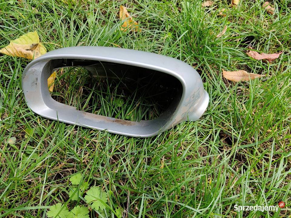 Lewa obudowa lusterka Touran l srebrna