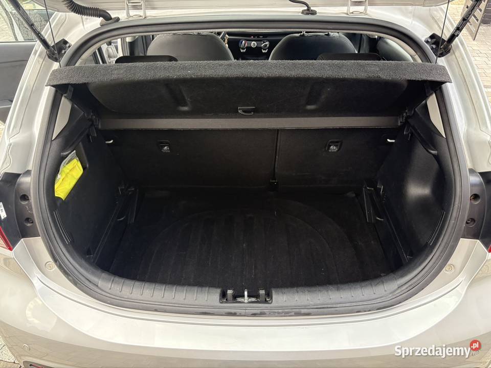 Kia Rio 12m wielofunkcyjna kierownica Kąty