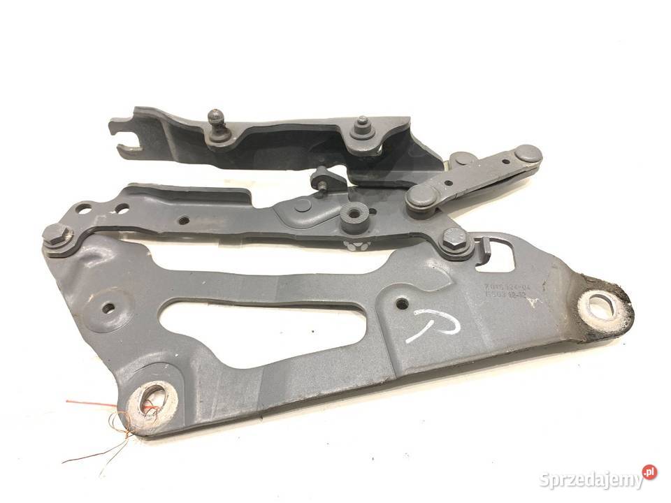 ZAWIAS MASKI PRAWY PRZÓD BMW F07 Hatchback 0917 Części samochodowe