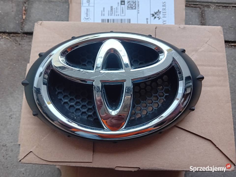 Toyota AYGO II logo znaczek Tczew