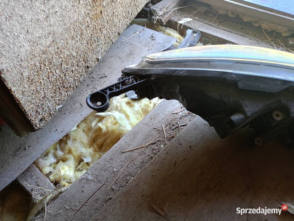 Opel astra j lampa lewa lift lewe Grzechynia sprzedam