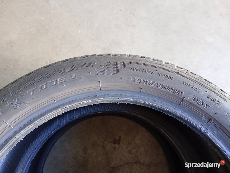Opony letnie 22545R18 95Y Bridgestone 2 Rzeszów sprzedam