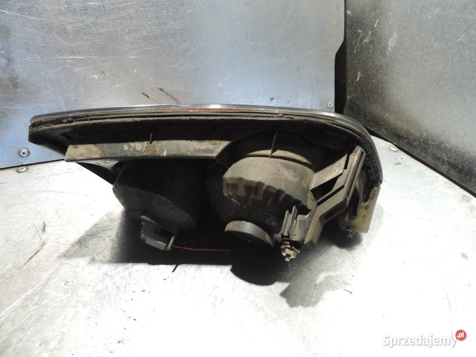 LAMPA PRAWY TYŁ W KLAPE MAZDA 6 KOMBI osobowe małopolskie Nowy Sącz sprzedam