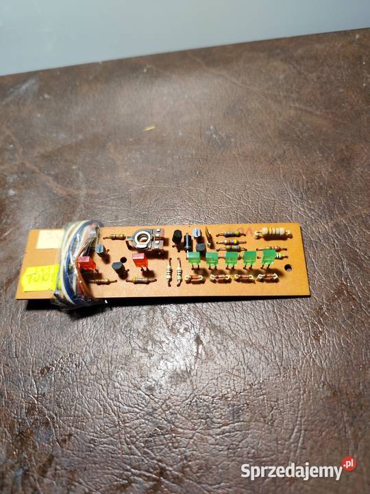 Wyświetlacz funkcji tunera 642