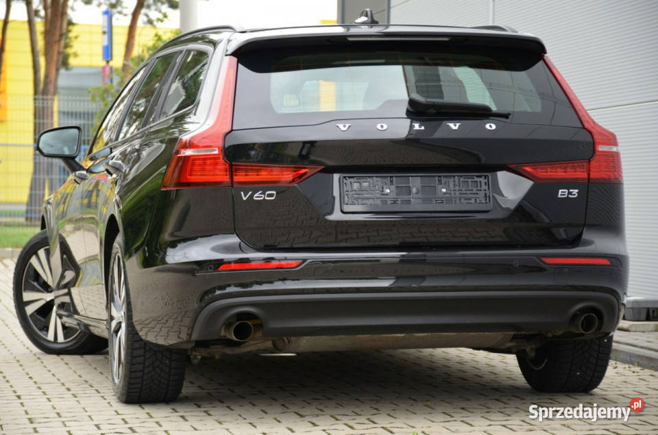 Volvo V60 Czarne Opłacone 20B3 Mild Hybrid asystent pasa ruchu Kutno