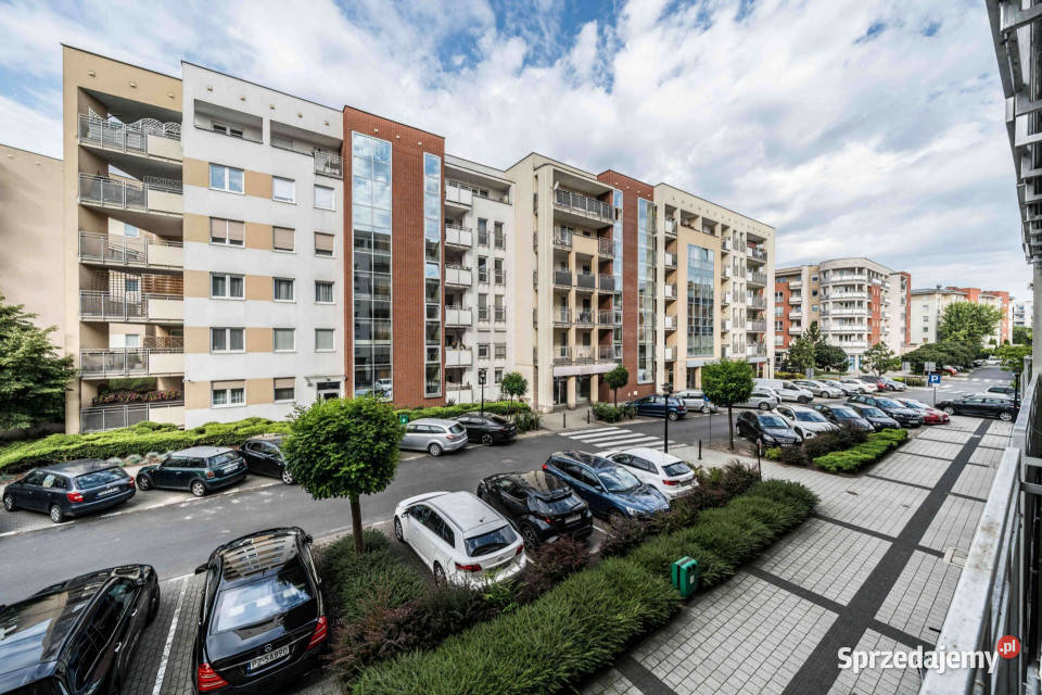 2osobne pokoje oddzielna kuchnia balkon 3 piętra i więcej Poznań