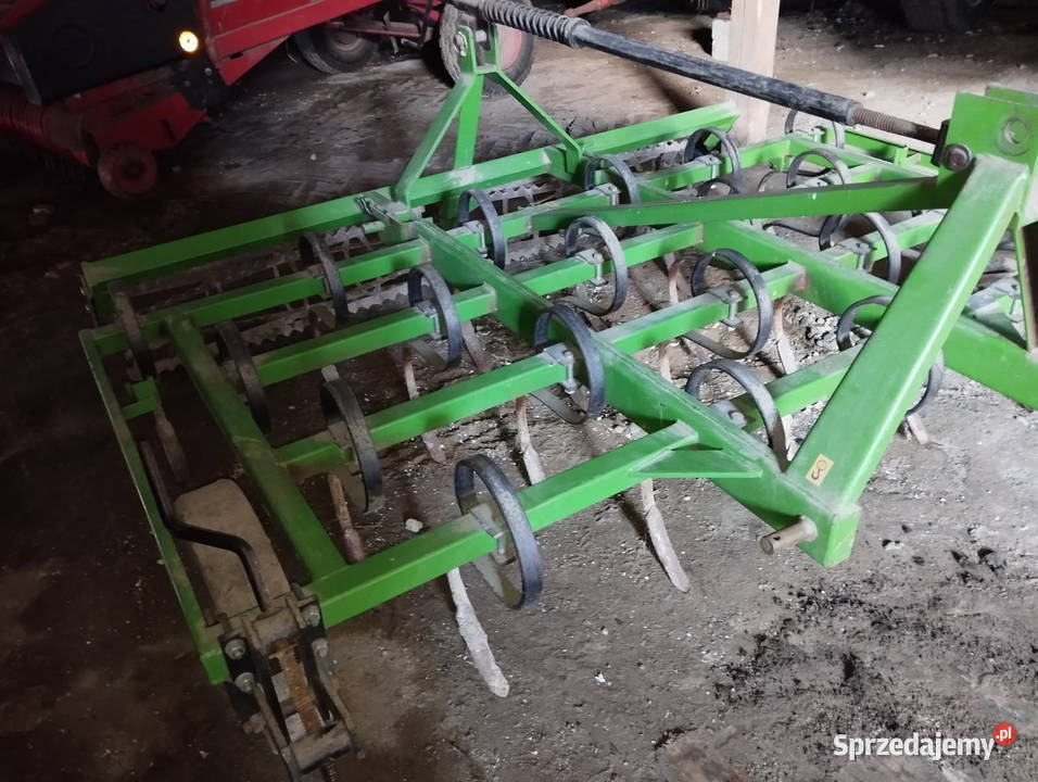 Agregat uprawowy z wałkiem 210 szerokości nieuszkodzony