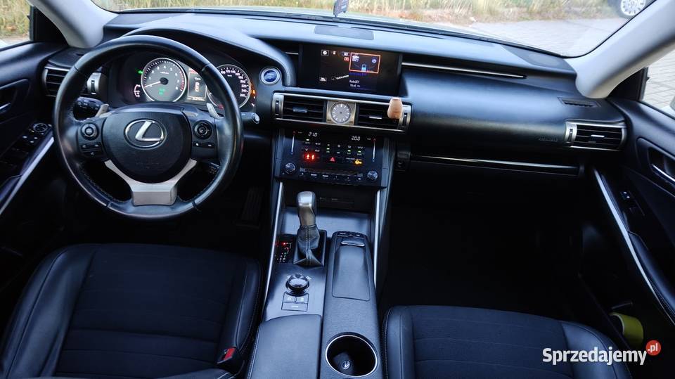 Lexus IS300h zadbany nowa bateria 2013r nieuszkodzony Toruń
