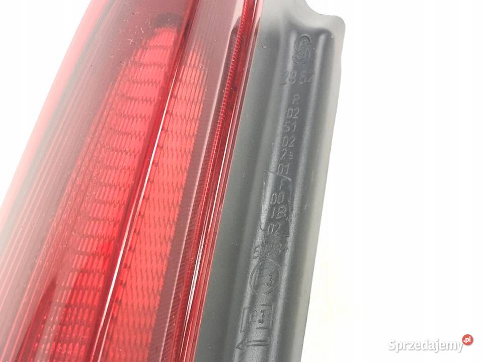 LAMPA LEWY TYŁ FIAT PUNTO 19992012 NOWA BOSCH osobowe