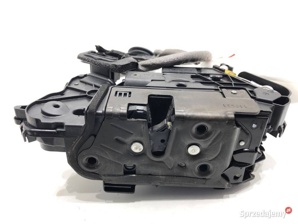 ZAMEK DRZWI LEWY PRZÓD VW ARTEON Hatchback sprzedam