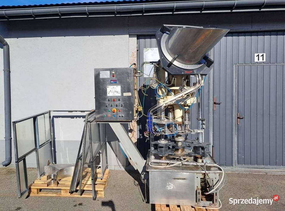 Linia do rozlewania wody RIVI 2000 bph PET 5 L małopolskie Stary Sącz sprzedam