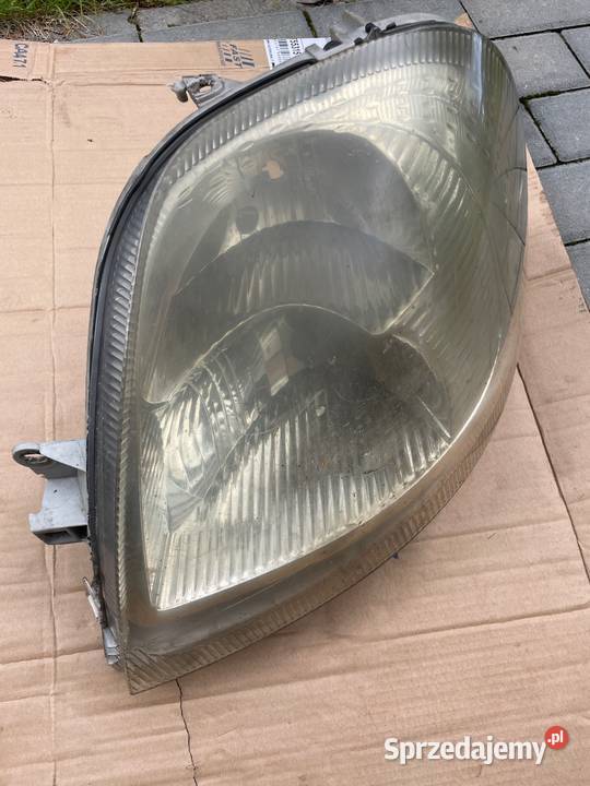 Renault Master 25 dci lampa przednia lewa