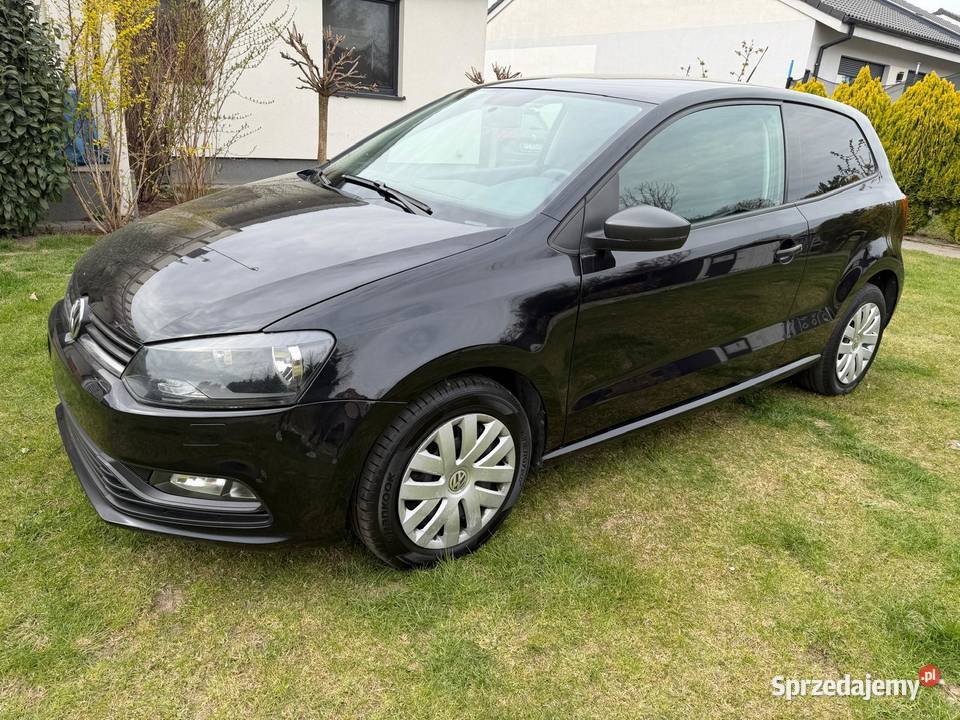 Volkswagen Polo 10 MPI 60 2014 123 304 Niemcy 2 Rok produkcji 2014