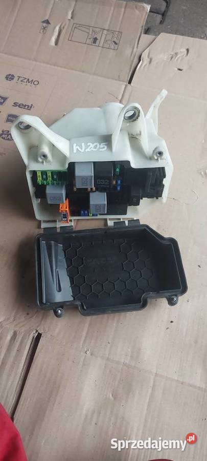 Skrzynka bezpieczników MERCEDES W205 A2055400082 osobowe