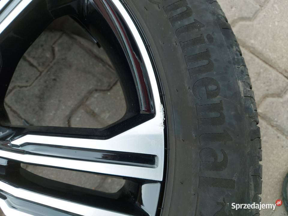 VOLVO XC40 Koła alufelgi 23550R19 75x19H2 4mm
